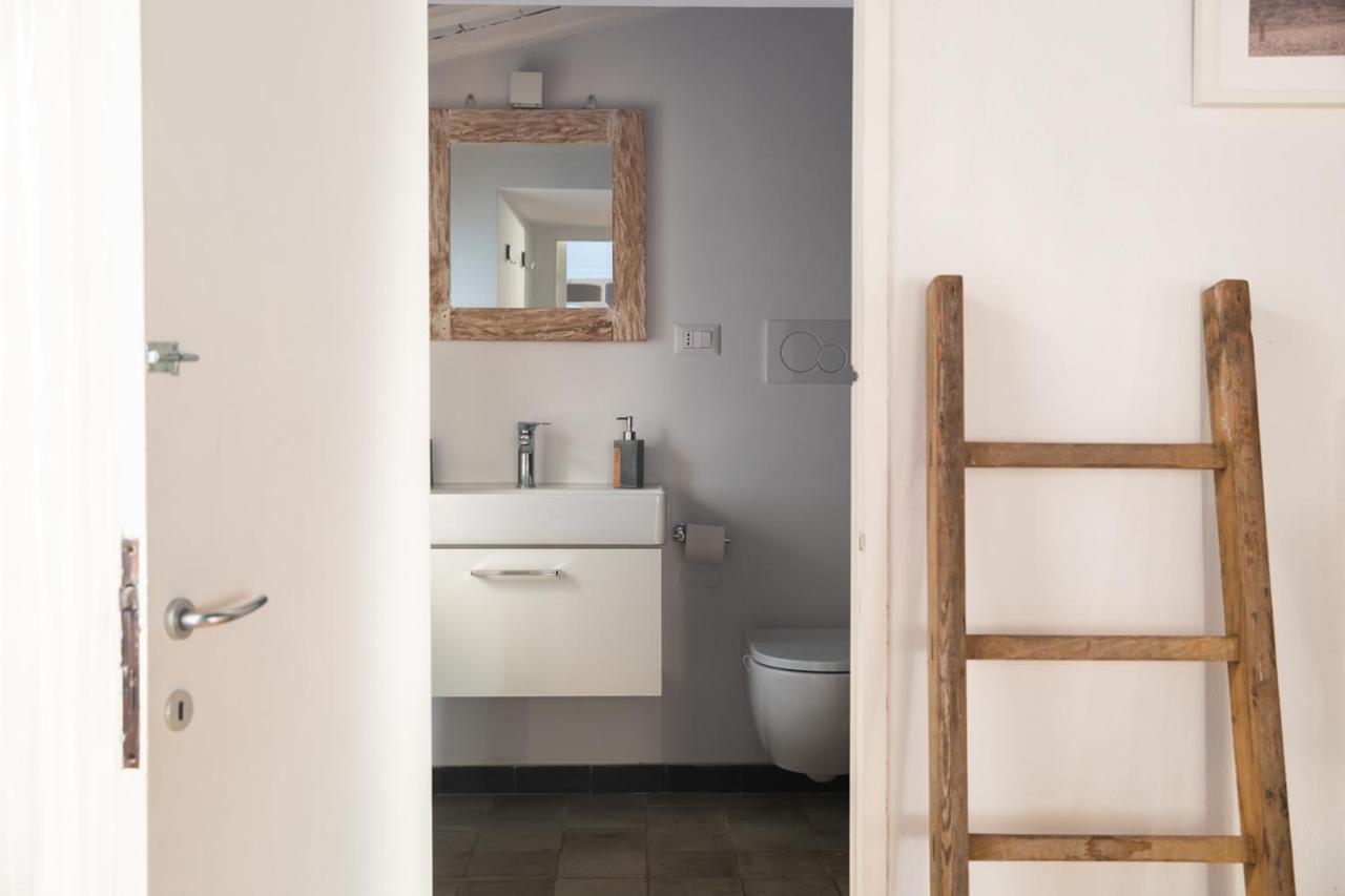 Loft Nel Borgo Apartment Bracciano  Exterior photo