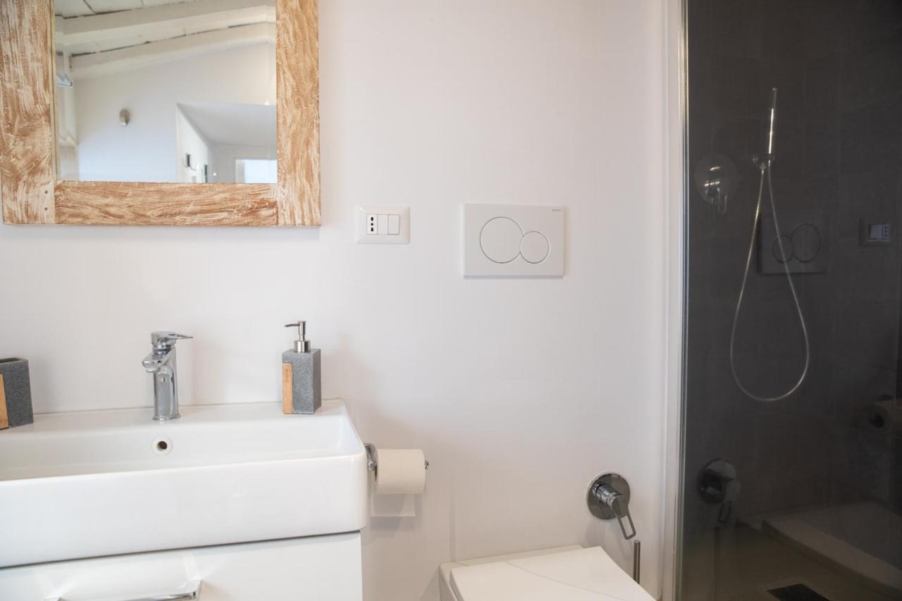 Loft Nel Borgo Apartment Bracciano  Exterior photo
